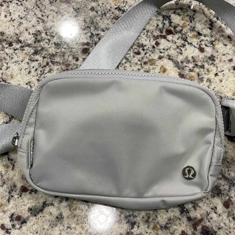 Gray Lululemon extended strap belt bag
